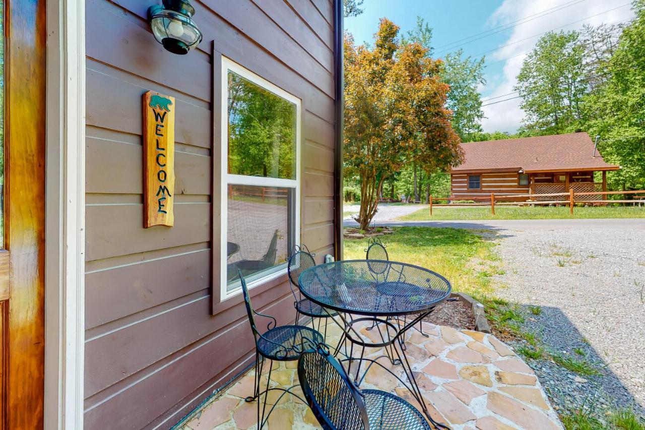Bear Caves At Black Bear Cottages Sevierville Exterior foto